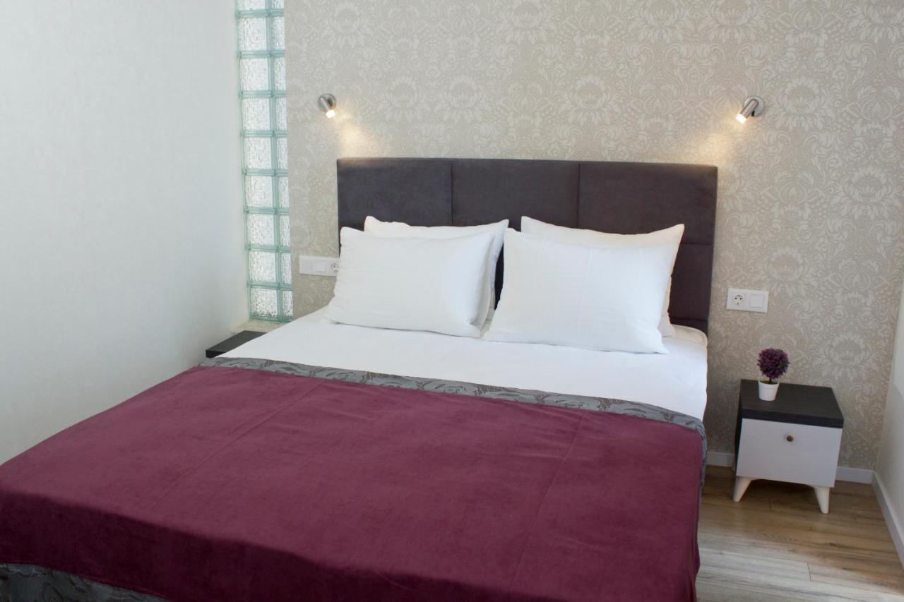Aura Sameba, Luxury Apartment Tbilissi Extérieur photo